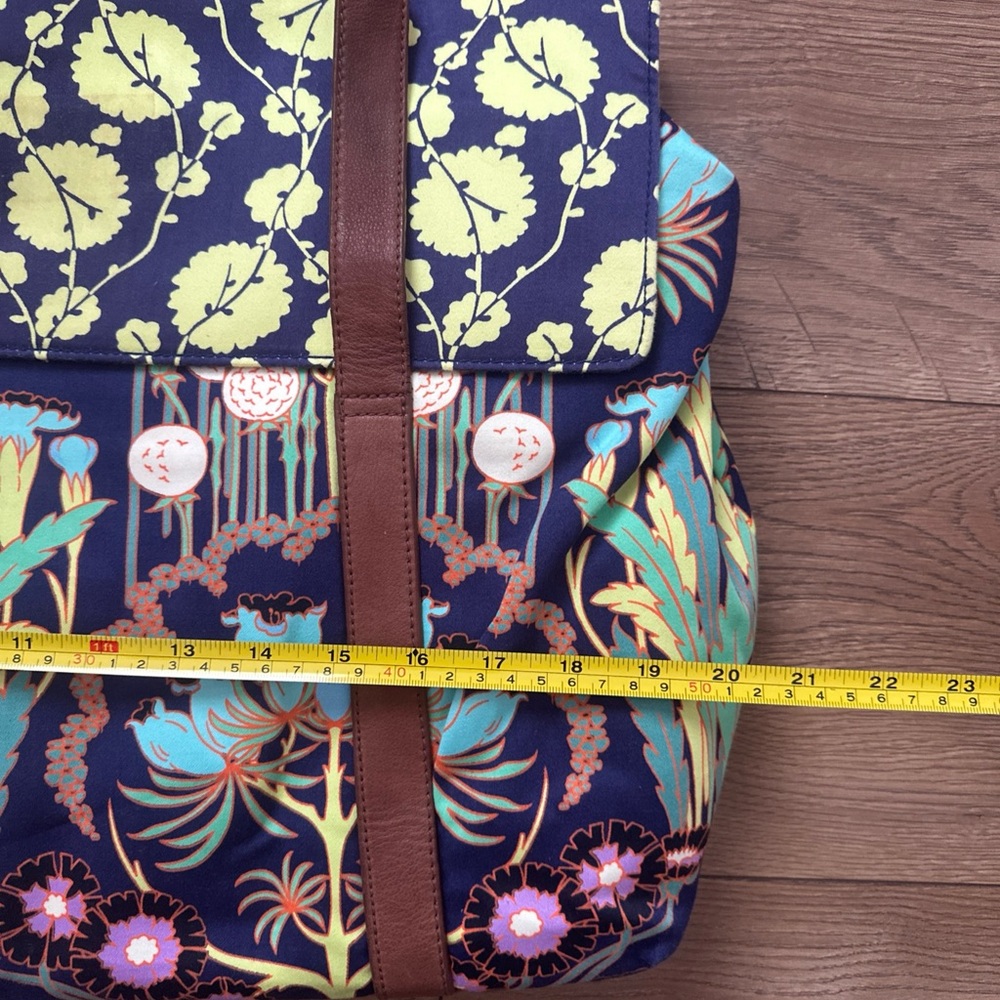 Amy Buttler‎ by Kalencom Women’s Duffle Bag Navy Sari Flower 2009 Collection - Picture 2 of 15